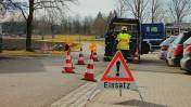 BildID: 2797 Zum Bereich Einsatzgrundlagen gehört auch das Absichern von Verkehrswegen.